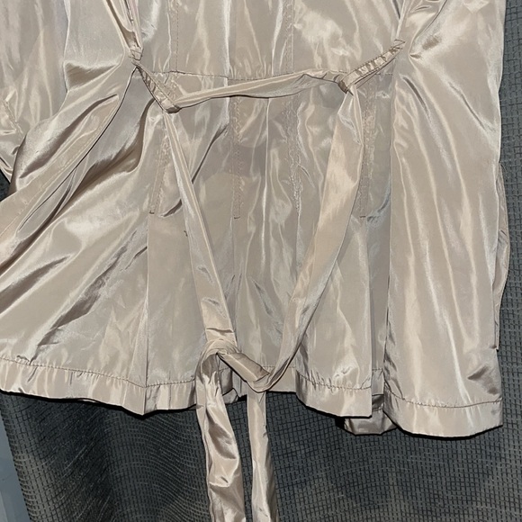 Jockey Size Large Light Wind breaker/Rain Jacket with removable belt - Picture 5 of 5